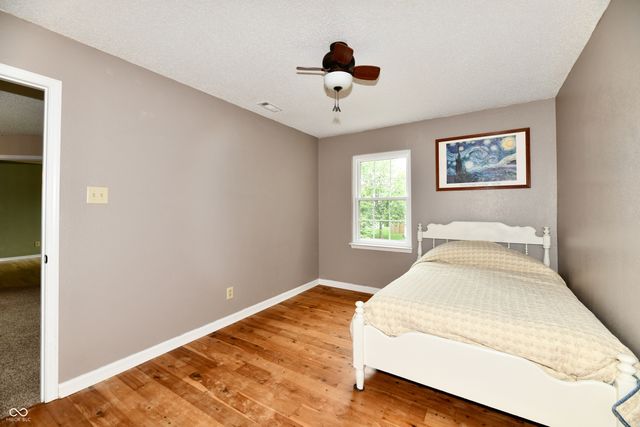 9890 Sapphire Berry Lane, Fishers, IN 46038