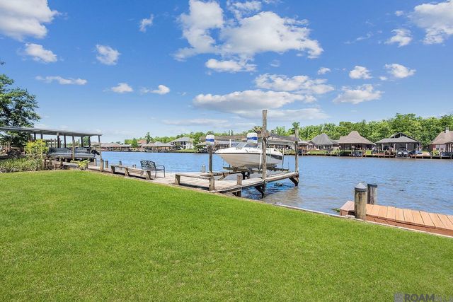 21018 Diversion Canal Rd, Maurepas, LA 70449