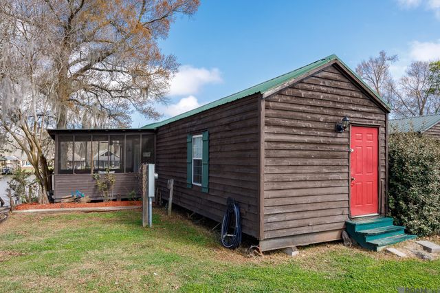 21018 Diversion Canal Rd, Maurepas, LA 70449