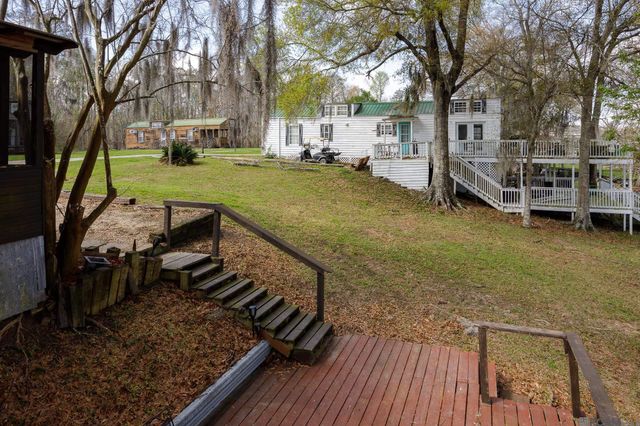 21018 Diversion Canal Rd, Maurepas, LA 70449