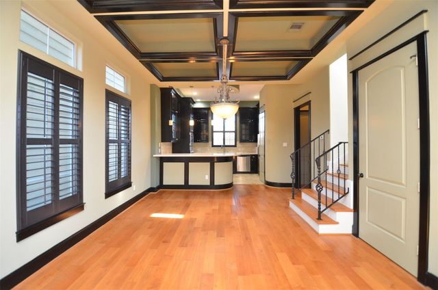 1818 Binz Street E, Houston, TX 77004