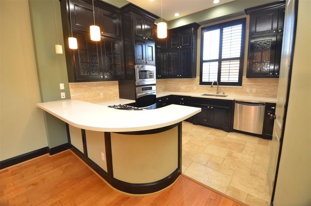 1818 Binz Street E, Houston, TX 77004