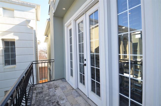 1818 Binz Street E, Houston, TX 77004