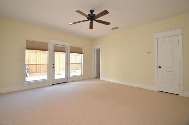 1818 Binz Street E, Houston, TX 77004