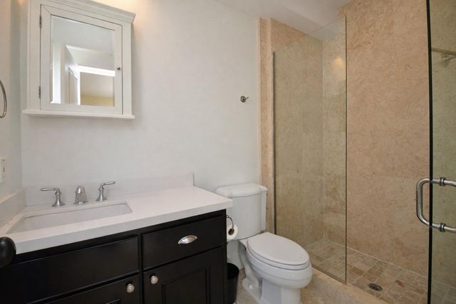 1818 Binz Street E, Houston, TX 77004