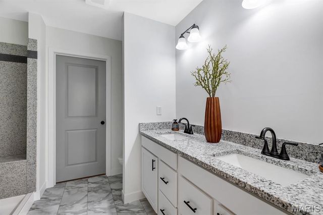 204 Wrigley Field Drive, Bethalto, IL 62010