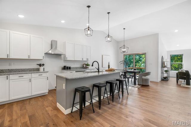 204 Wrigley Field Drive, Bethalto, IL 62010