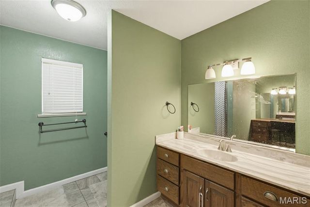 115 Snapping Turtle Lane, Doniphan, MO 63935