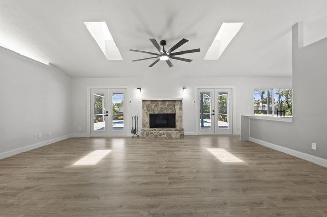 1952 SW Import Drive, Port St. Lucie, FL 34953