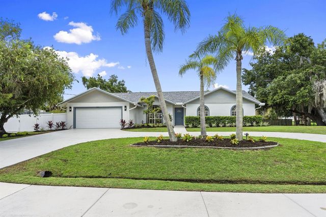 1952 SW Import Drive, Port St. Lucie, FL 34953