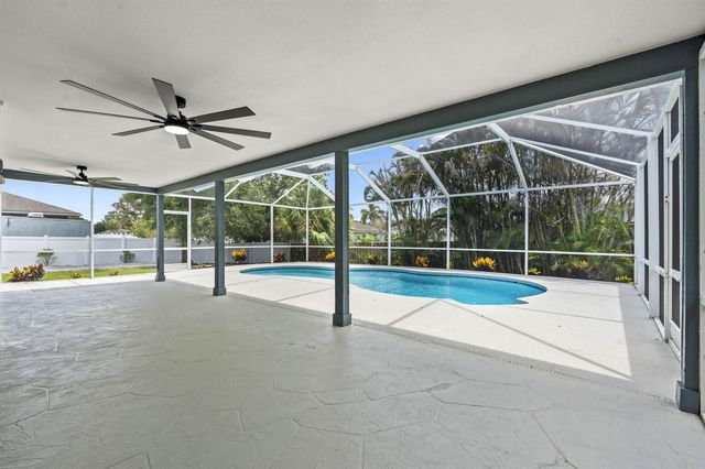 1952 SW Import Drive, Port St. Lucie, FL 34953