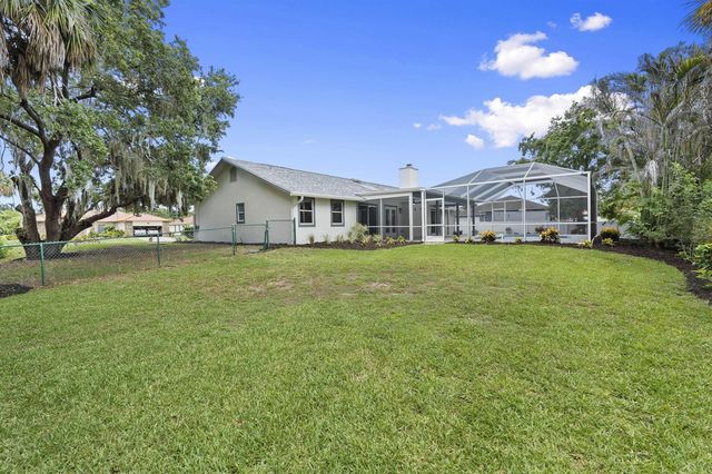 1952 SW Import Drive, Port St. Lucie, FL 34953