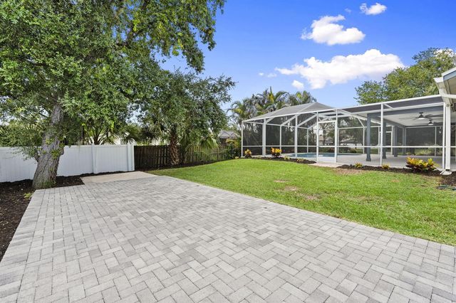 1952 SW Import Drive, Port St. Lucie, FL 34953