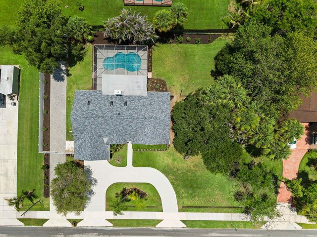 1952 SW Import Drive, Port St. Lucie, FL 34953