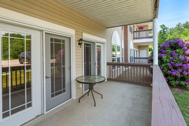 218 Reservoir St 103, Holden, MA 01520