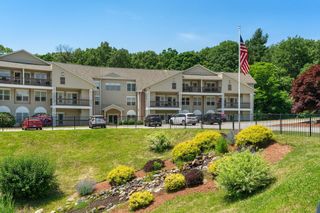 218 Reservoir St 103, Holden, MA 01520