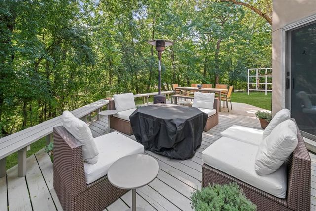 625 SHERIDAN Road, Highland Park, IL 60035