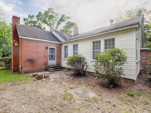 117 Cooper St., Kingstree, SC 29556