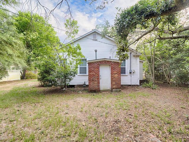 117 Cooper St., Kingstree, SC 29556