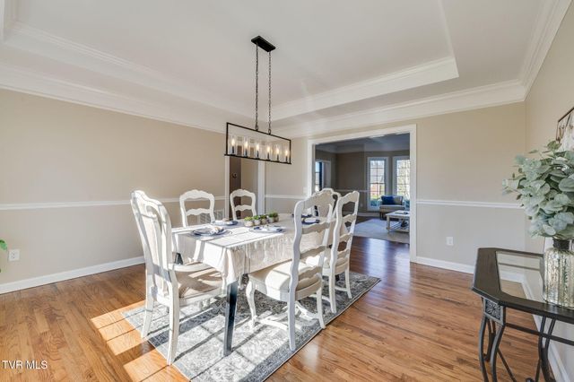 6 Carriage Court, Johnson City, TN 37604