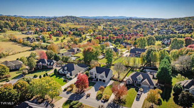 6 Carriage Court, Johnson City, TN 37604