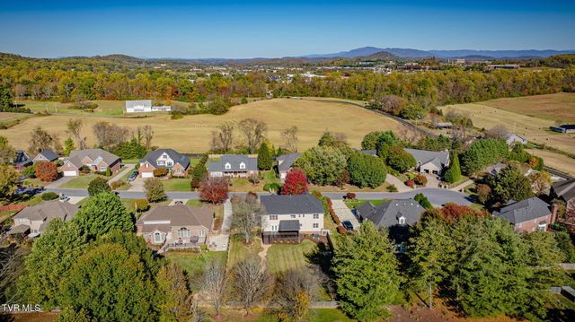 6 Carriage Court, Johnson City, TN 37604