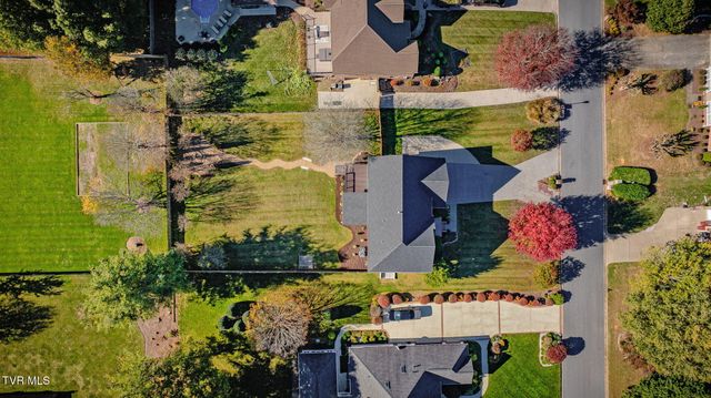 6 Carriage Court, Johnson City, TN 37604