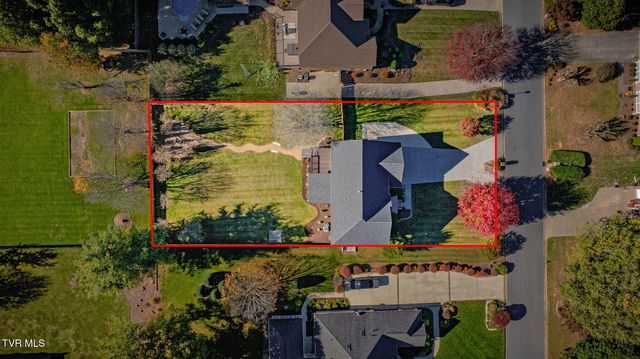 6 Carriage Court, Johnson City, TN 37604