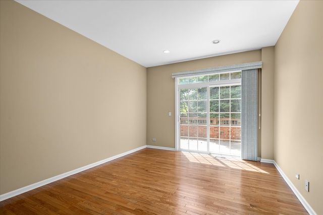 352 Montabello, Bloomingdale, IL 60108