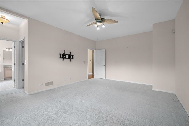 352 Montabello, Bloomingdale, IL 60108