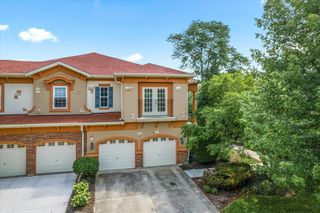 352 Montabello, Bloomingdale, IL 60108
