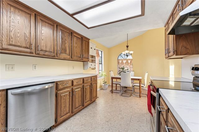 1300 Princeton Drive, Fort Smith, AR 72908
