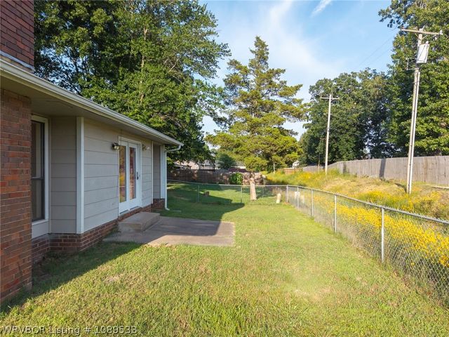 1300 Princeton Drive, Fort Smith, AR 72908