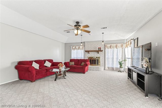 1300 Princeton Drive, Fort Smith, AR 72908