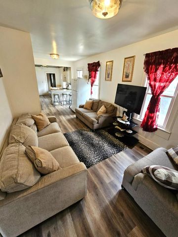 454 S Desplaines Street, Joliet, IL 60436