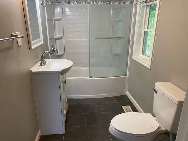 105 Okey Avenue, Nitro, WV 25143