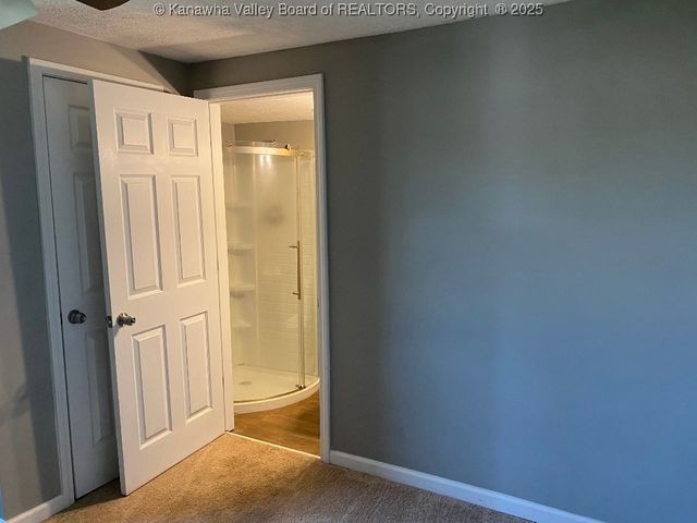 105 Okey Avenue, Nitro, WV 25143