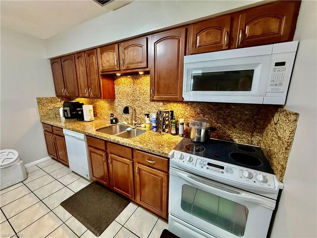 720 Shadyside ST, Lehigh Acres, FL 33936