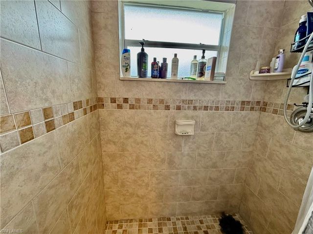 720 Shadyside ST, Lehigh Acres, FL 33936