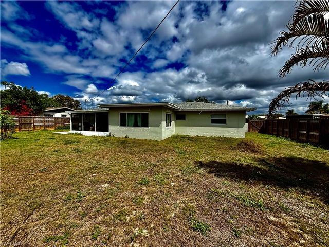 720 Shadyside ST, Lehigh Acres, FL 33936