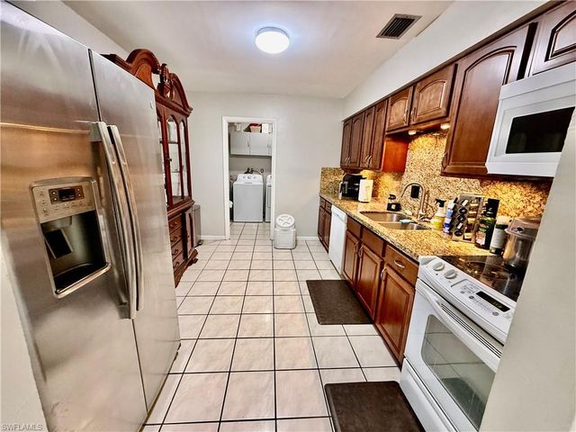 720 Shadyside ST, Lehigh Acres, FL 33936