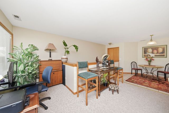 1361 Rock Run Drive H, Crest Hill, IL 60403