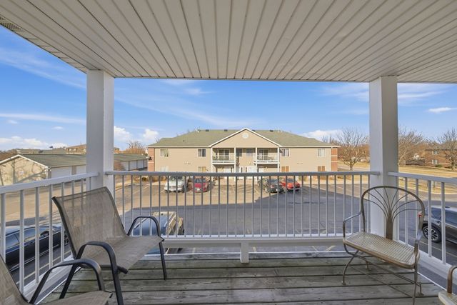 1361 Rock Run Drive H, Crest Hill, IL 60403