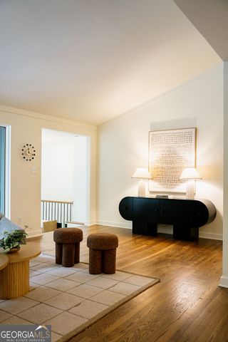 922 Barton Woods Road NE, Atlanta, GA 30307