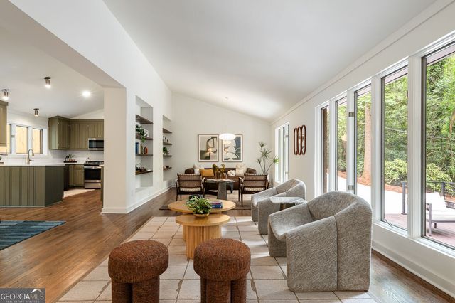 922 Barton Woods Road NE, Atlanta, GA 30307