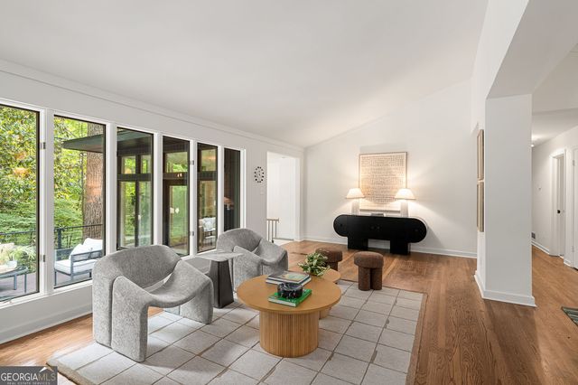 922 Barton Woods Road NE, Atlanta, GA 30307