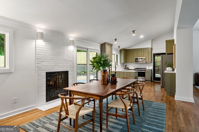 922 Barton Woods Road NE, Atlanta, GA 30307