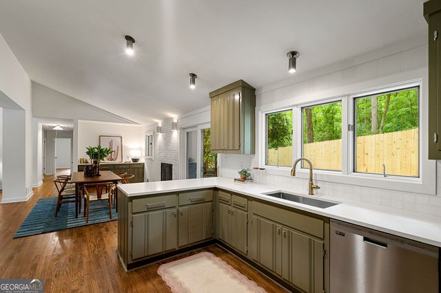 922 Barton Woods Road NE, Atlanta, GA 30307
