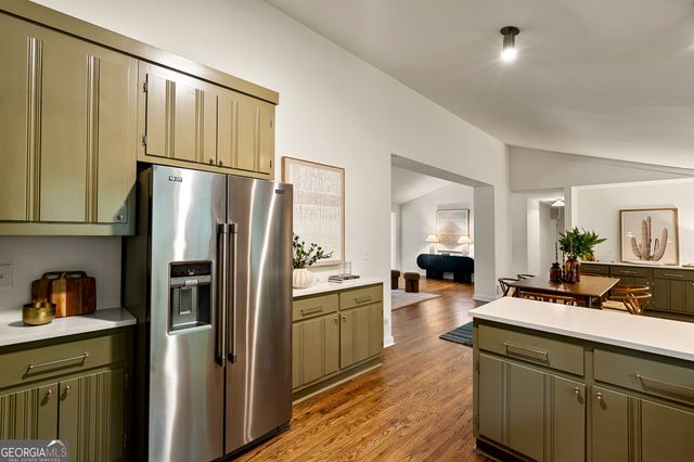 922 Barton Woods Road NE, Atlanta, GA 30307