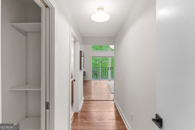922 Barton Woods Road NE, Atlanta, GA 30307